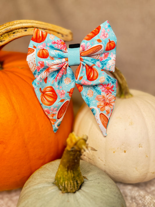 A sip of autumn sailor bow